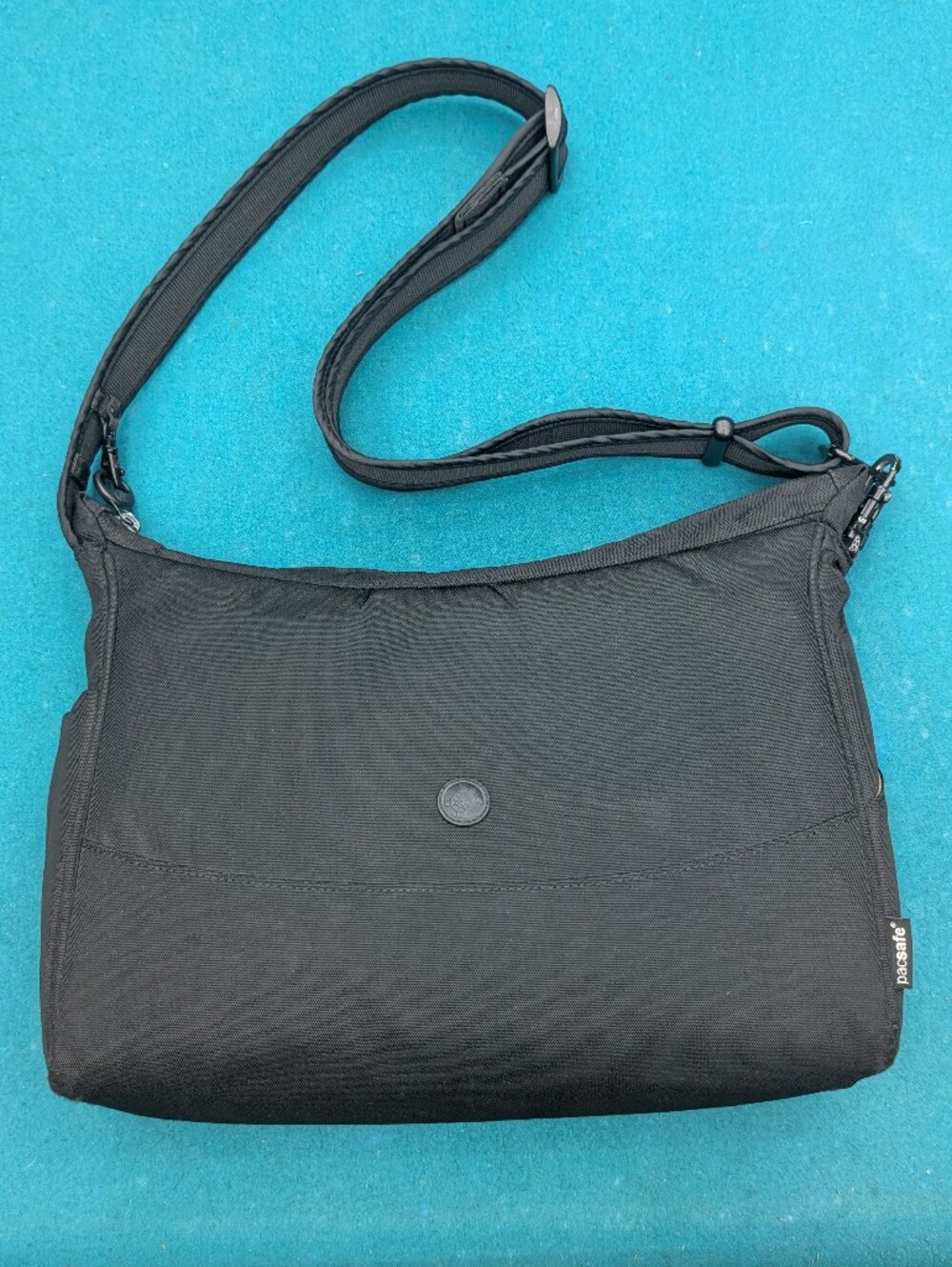 Pacsafe Citysafe 200 Black Anti-Theft Crossbody Travel Hobo Purse Bag